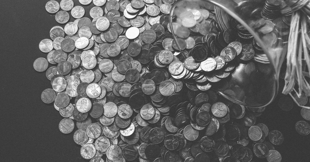 macro comparison of mushy vs full steps on a 1964 nickel reverse